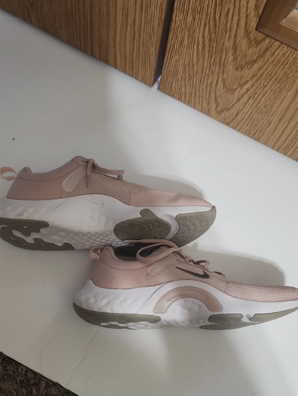 Nike Womens Renew In Season TR 11 Running Shoes Size 7.5 Pink Oxford